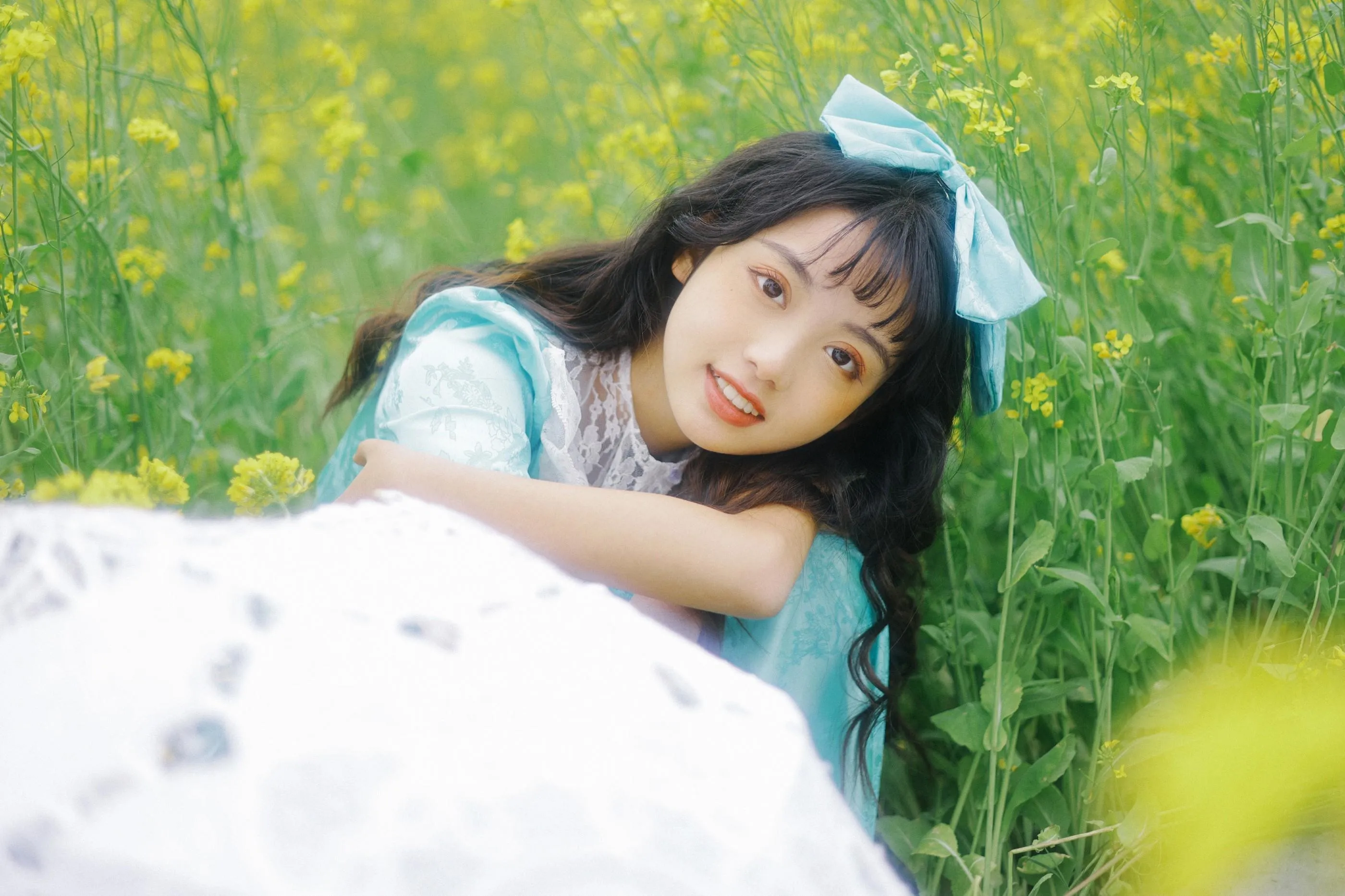 [艺图语] 2022.05.26 黄色花海 芊芊 [24P]插图8